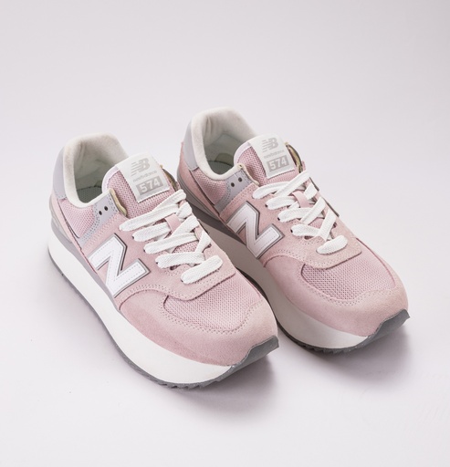 [E9915 sarah el shamy] Pink Sneakers 